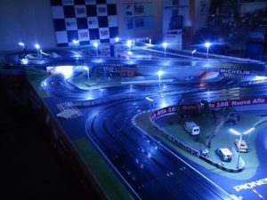 Pista in notturna